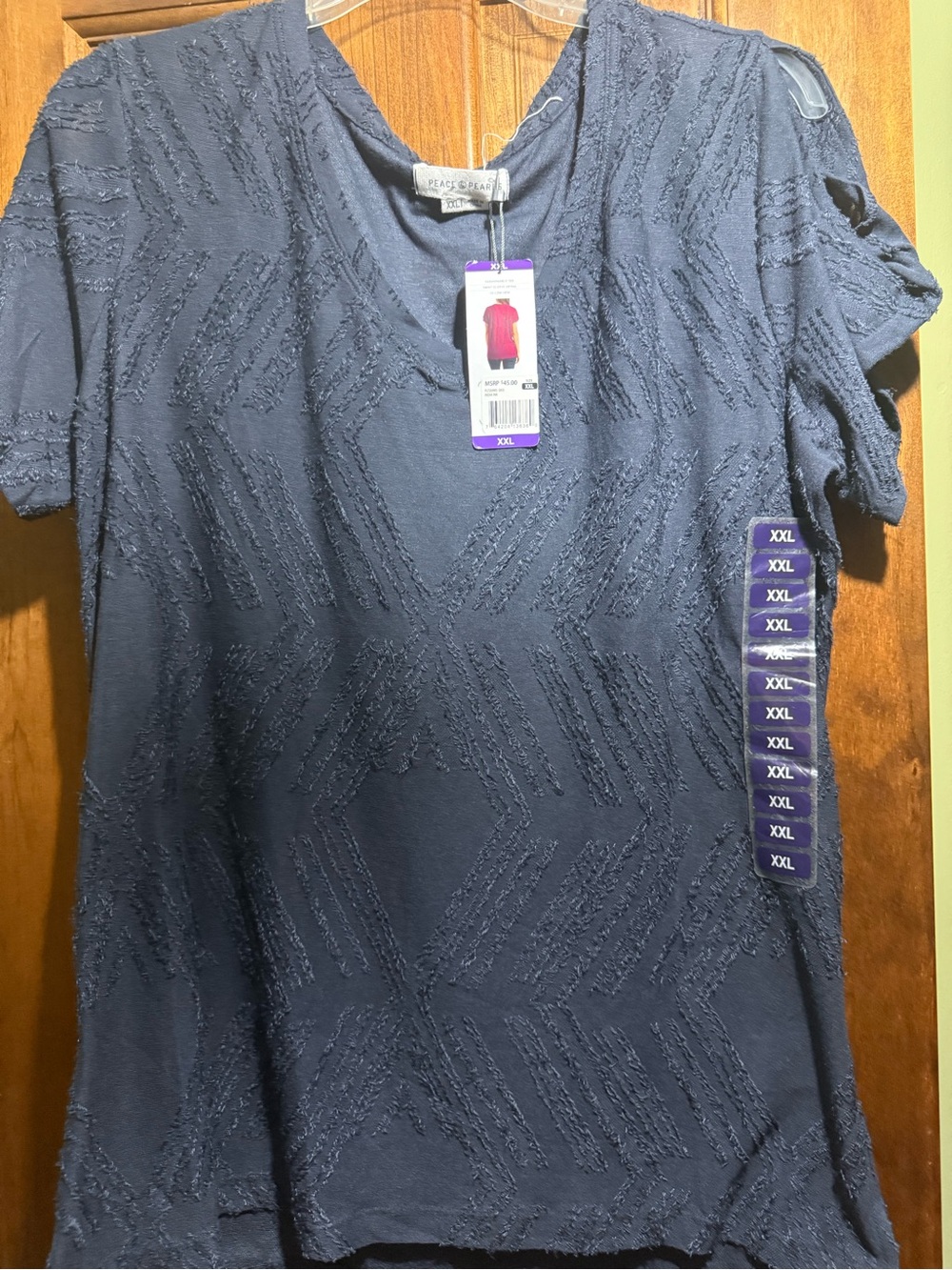 Peace & Pearls Navy Short Sleeve V-Neck Textured Tee XXL